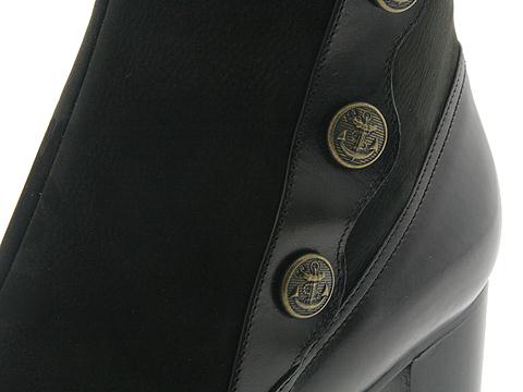 Buttons on the Marc Jacobs Boot